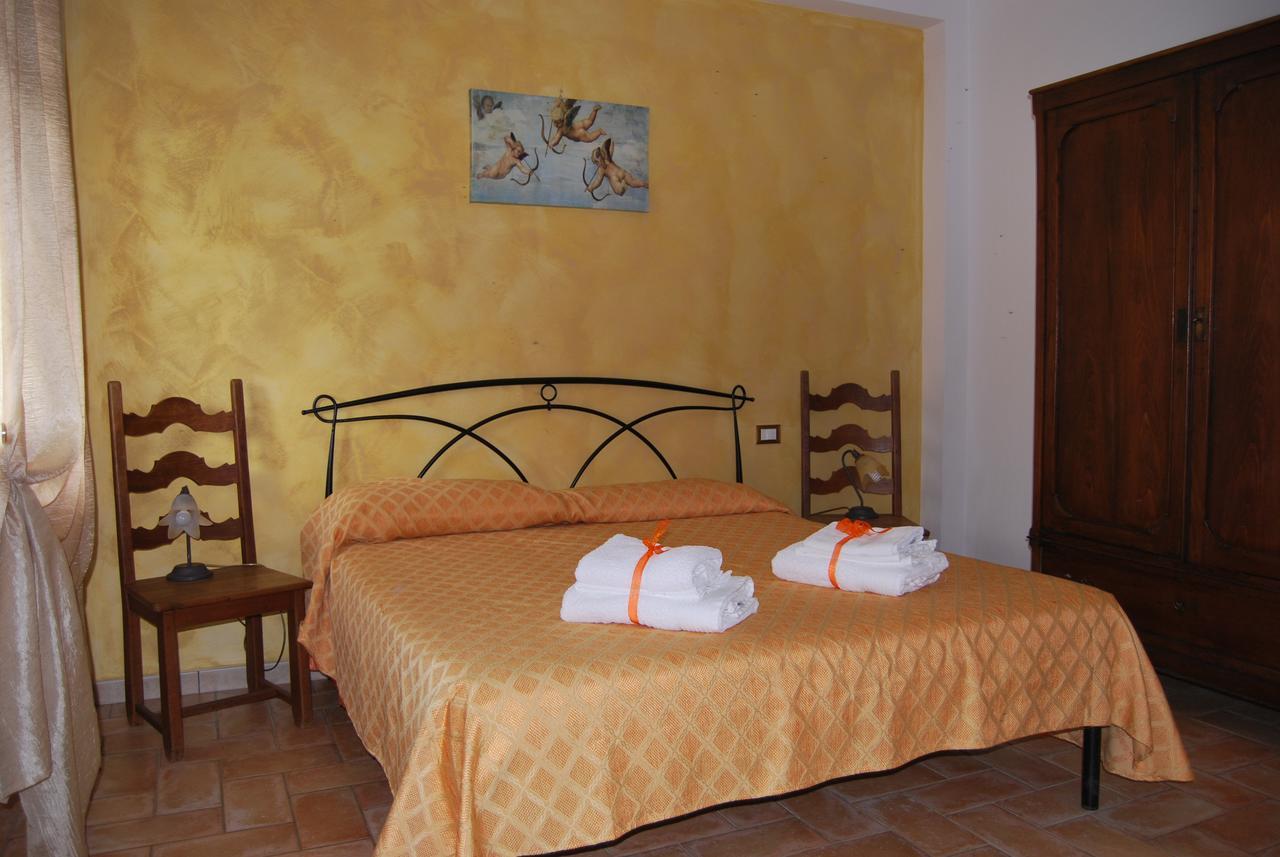 Le Terre Di Bac Bed & Breakfast Borgo Montenero Exterior photo