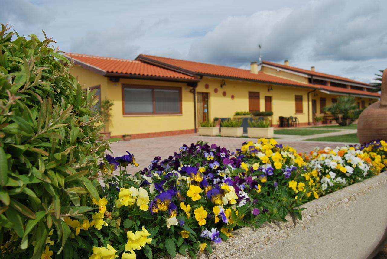 Le Terre Di Bac Bed & Breakfast Borgo Montenero Exterior photo