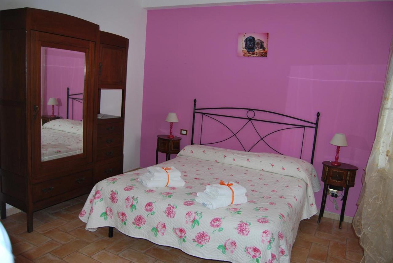 Le Terre Di Bac Bed & Breakfast Borgo Montenero Exterior photo
