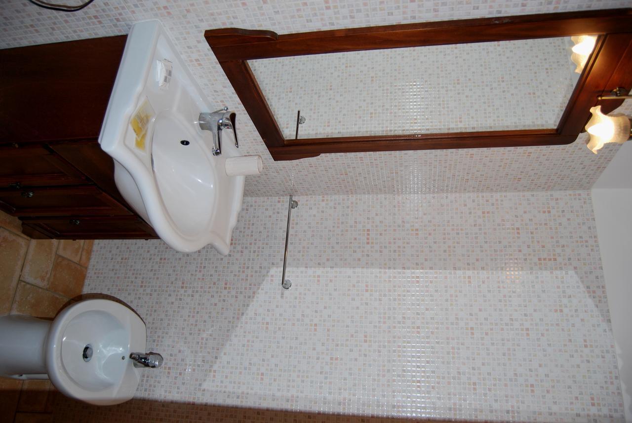 Le Terre Di Bac Bed & Breakfast Borgo Montenero Exterior photo